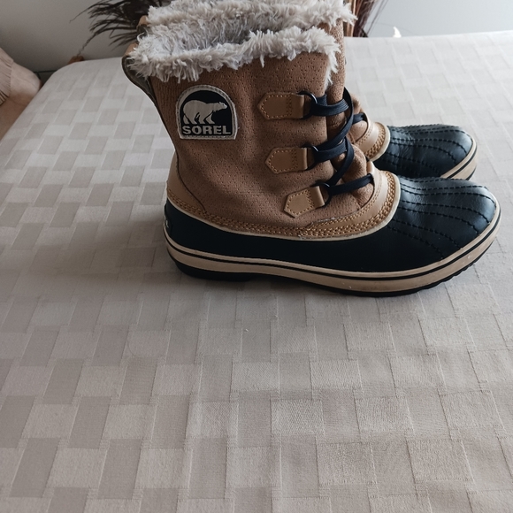 Sorel Tivoli 11 Faux Fur Suede Waterproof Boots - Picture 3 of 13